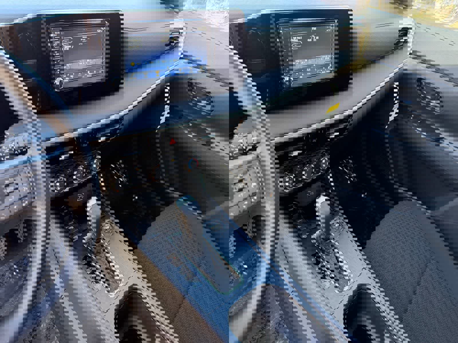 Certified 2025 Nissan Kicks S image 21