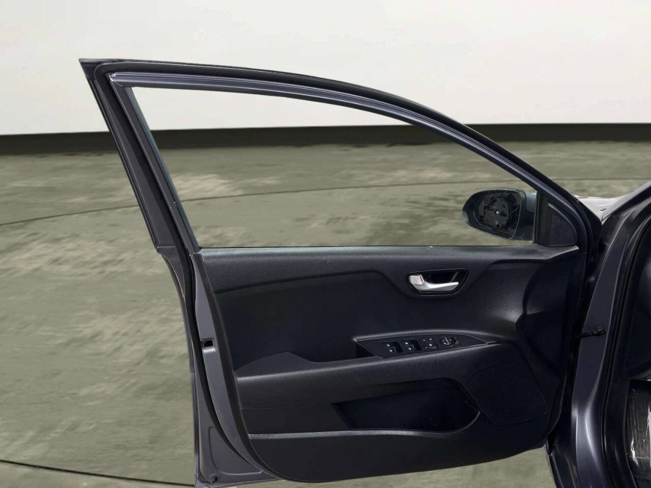 Used 2020 Kia Rio S image 10