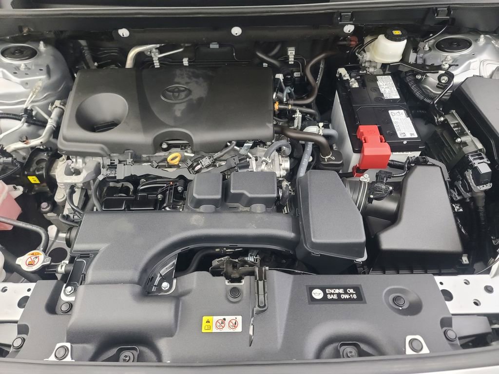 Used 2025 Toyota RAV4 XLE image 37