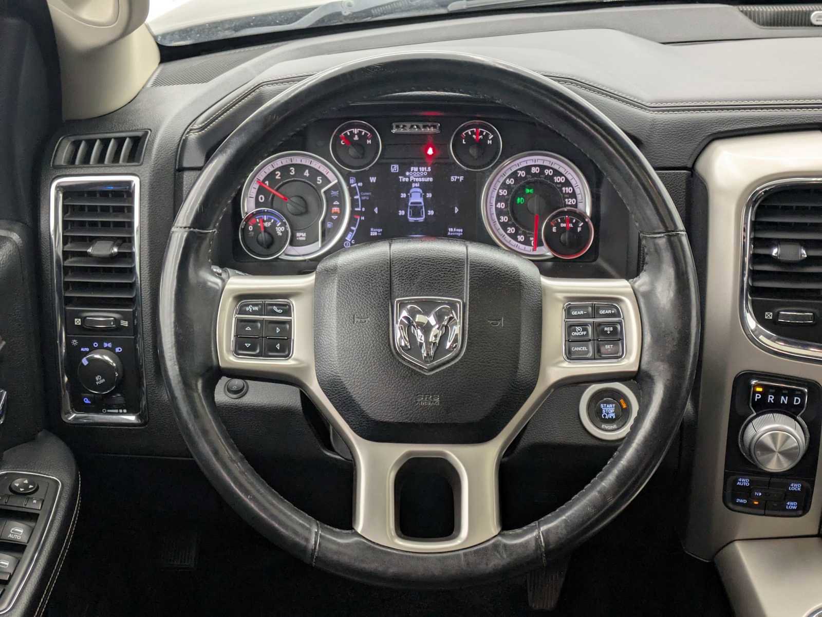 Used 2015 RAM 1500 Laramie image 24