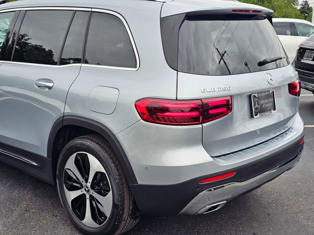 New 2026 Mercedes-Benz GLB 250 4MATIC image 12
