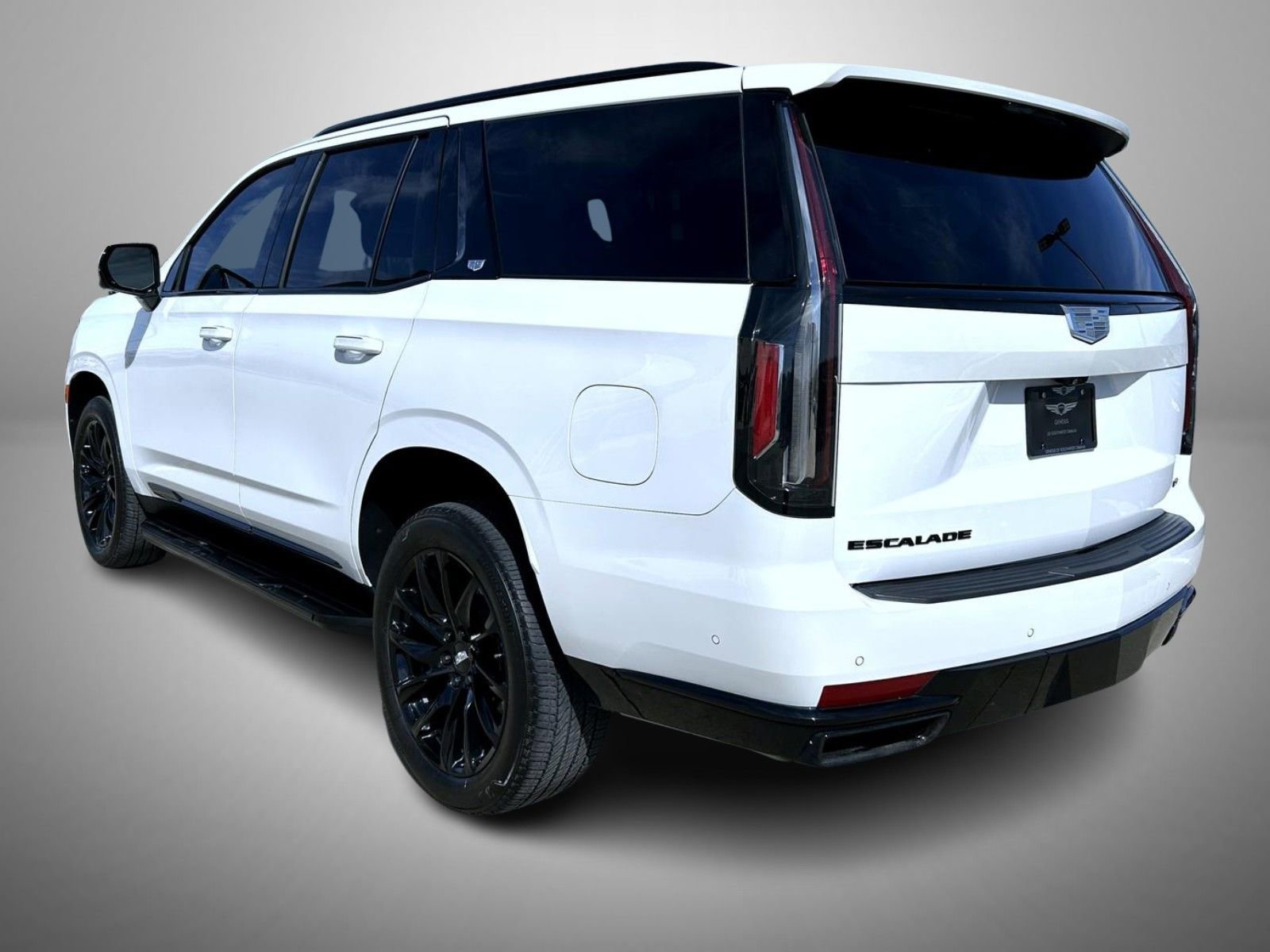 Used 2022 Cadillac Escalade Sport w/ LPO, ONYX Package image 7