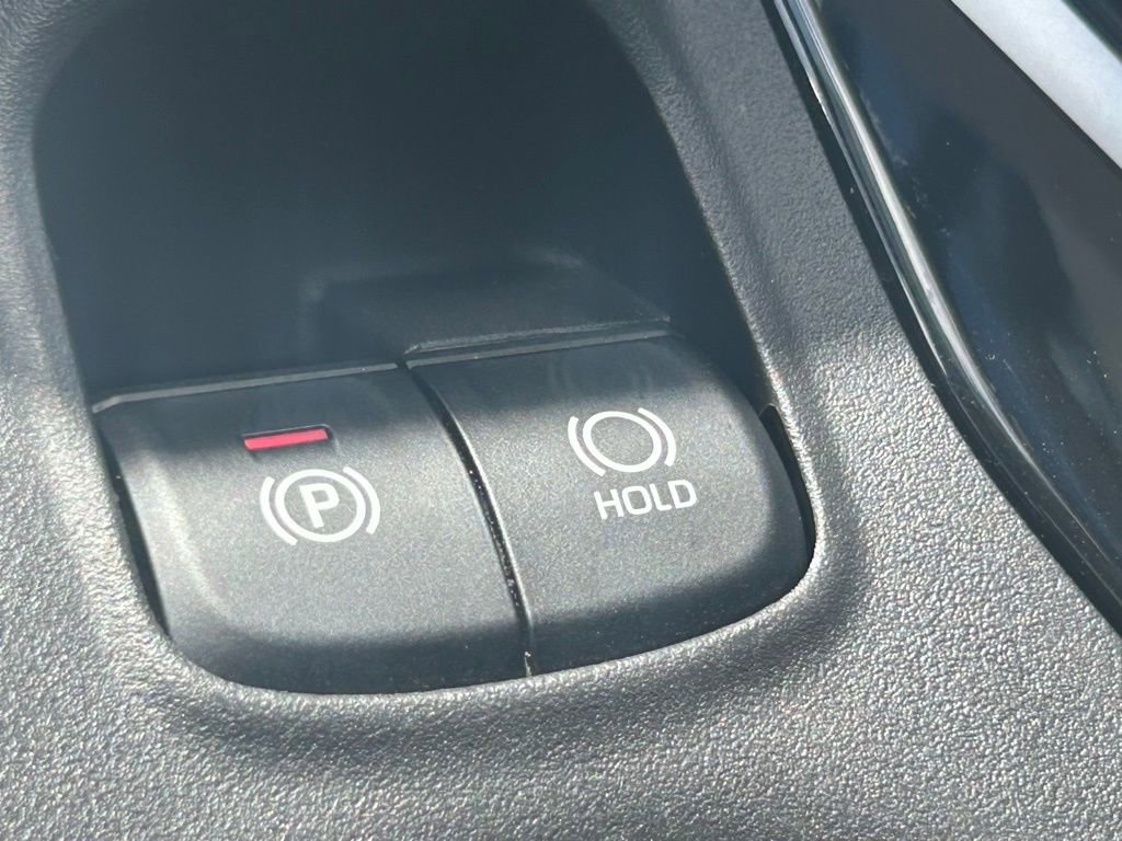 Used 2022 Toyota Corolla Cross XLE w/ Convenience Package AWD/4WD image 55