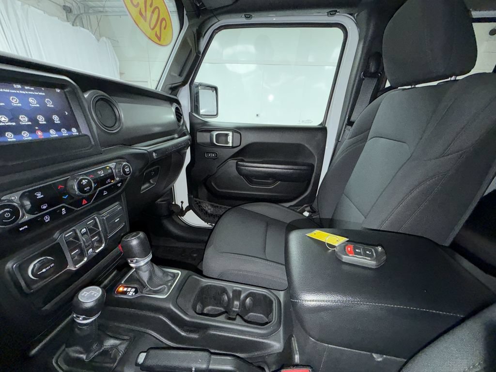 Used 2023 Jeep Wrangler Unlimited Sport AWD/4WD image 22