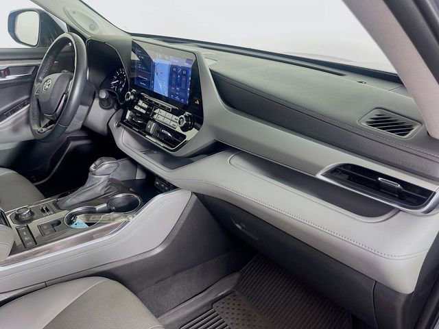 Used 2021 Toyota Highlander Platinum image 33