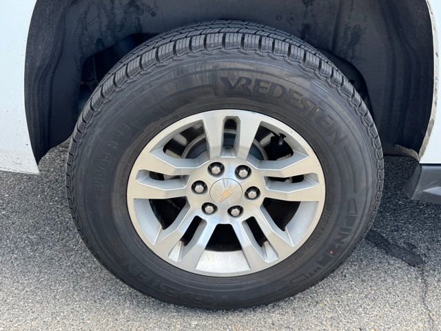 Used 2019 Chevrolet Suburban LT AWD/4WD image 13