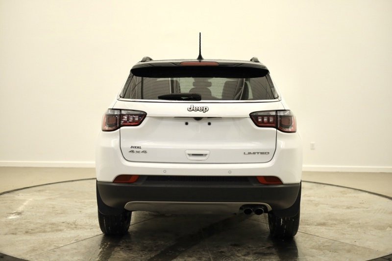 Used 2022 Jeep Compass Limited image 4