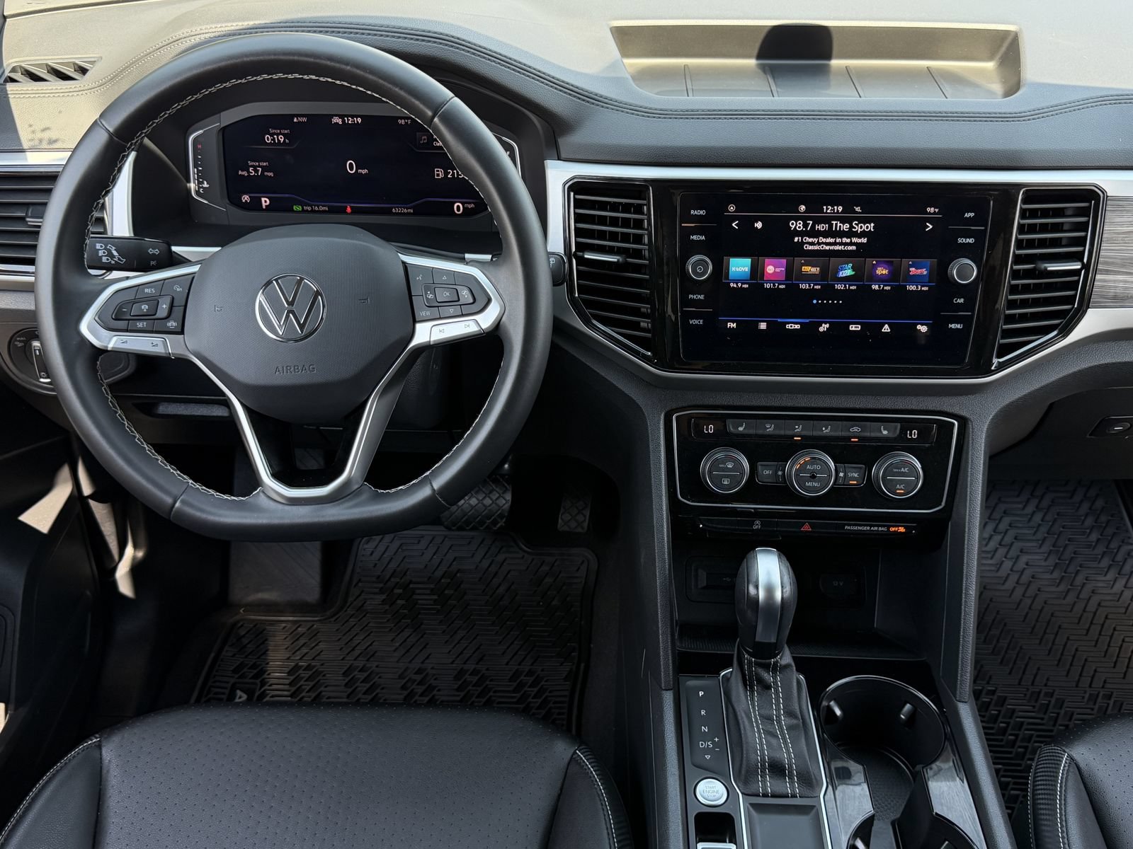 Used 2023 Volkswagen Atlas Cross Sport SE w/ Black Wheel Package FWD image 14