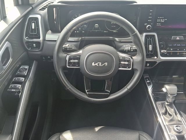 Used 2023 Kia Sorento SX image 11