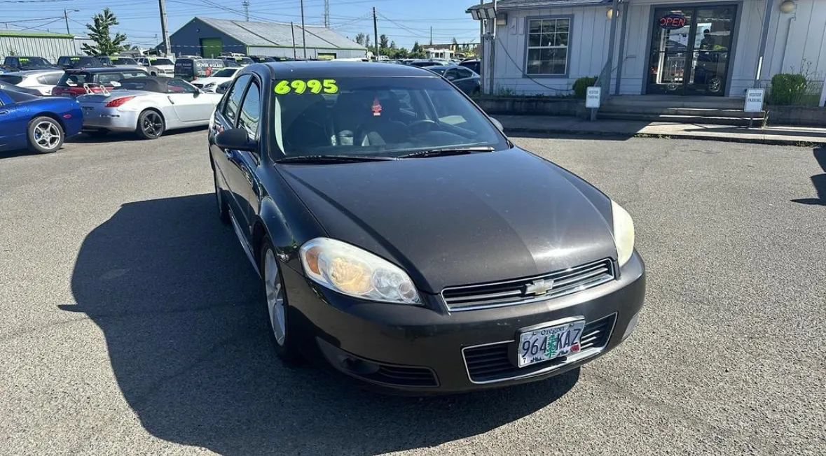 Used 2009 Chevrolet Impala LTZ FWD image 1