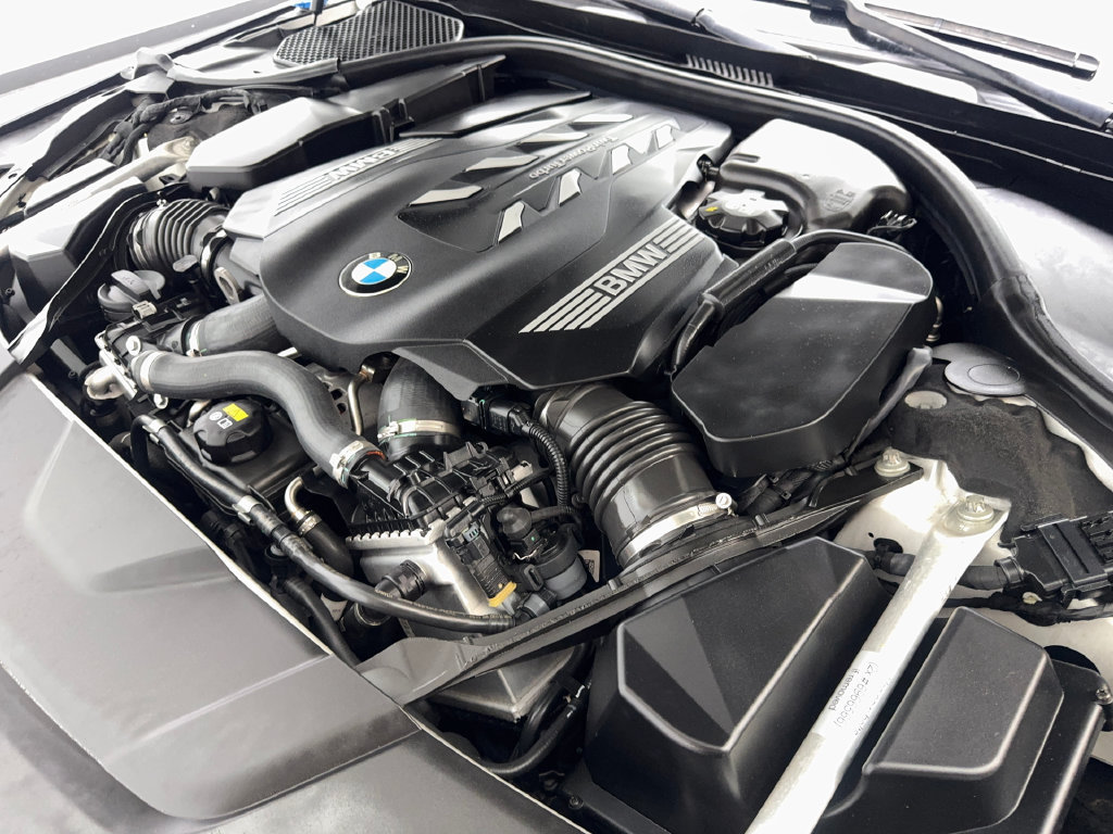 Used 2022 BMW 750i xDrive w/ Executive Package AWD/4WD image 78