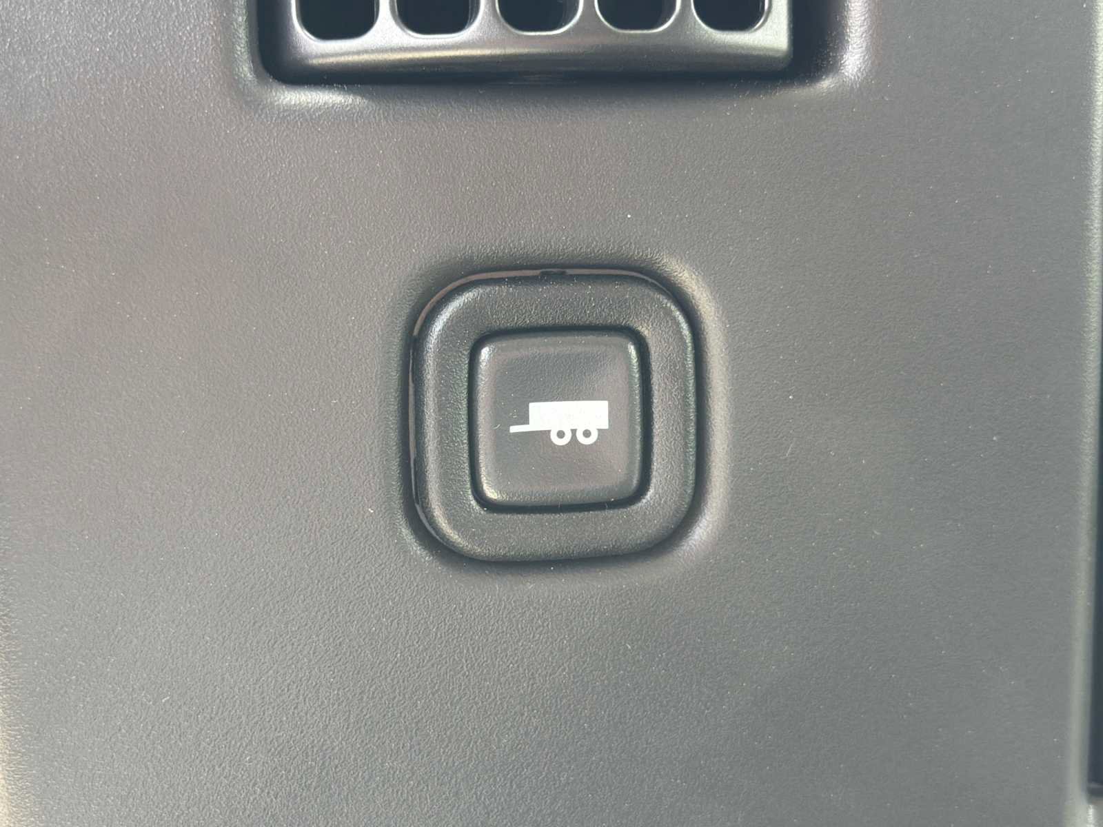 New 2025 GMC Savana 2500 w/ Driver Convenience Package image 30