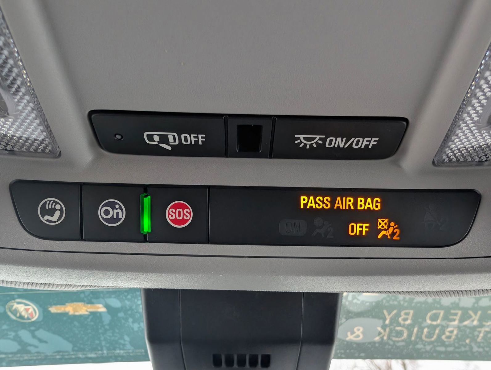 Used 2024 GMC Terrain SLE w/ Driver Convenience Package image 24