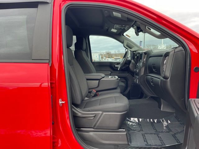 Used 2025 Chevrolet Silverado 2500 Custom w/ Custom Convenience Package image 16