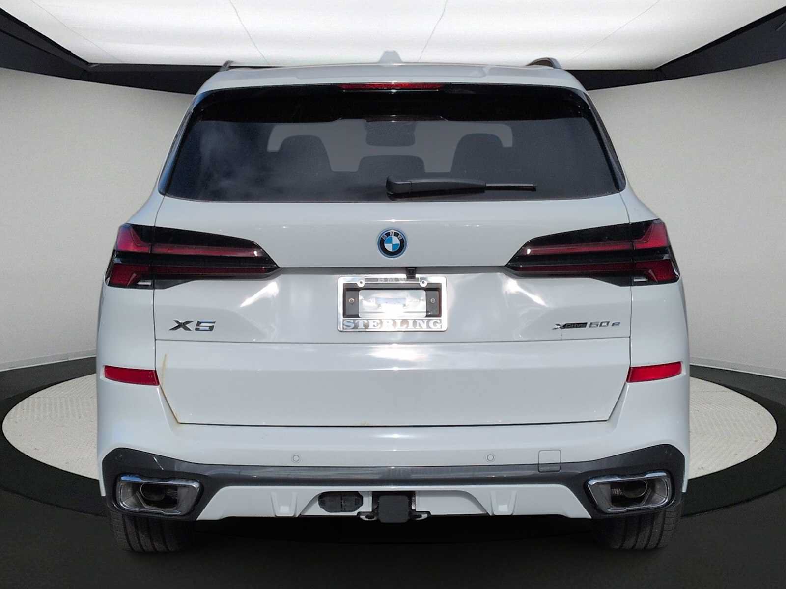 Used 2026 BMW X5 xDrive50e w/ M Sport Package AWD/4WD image 7