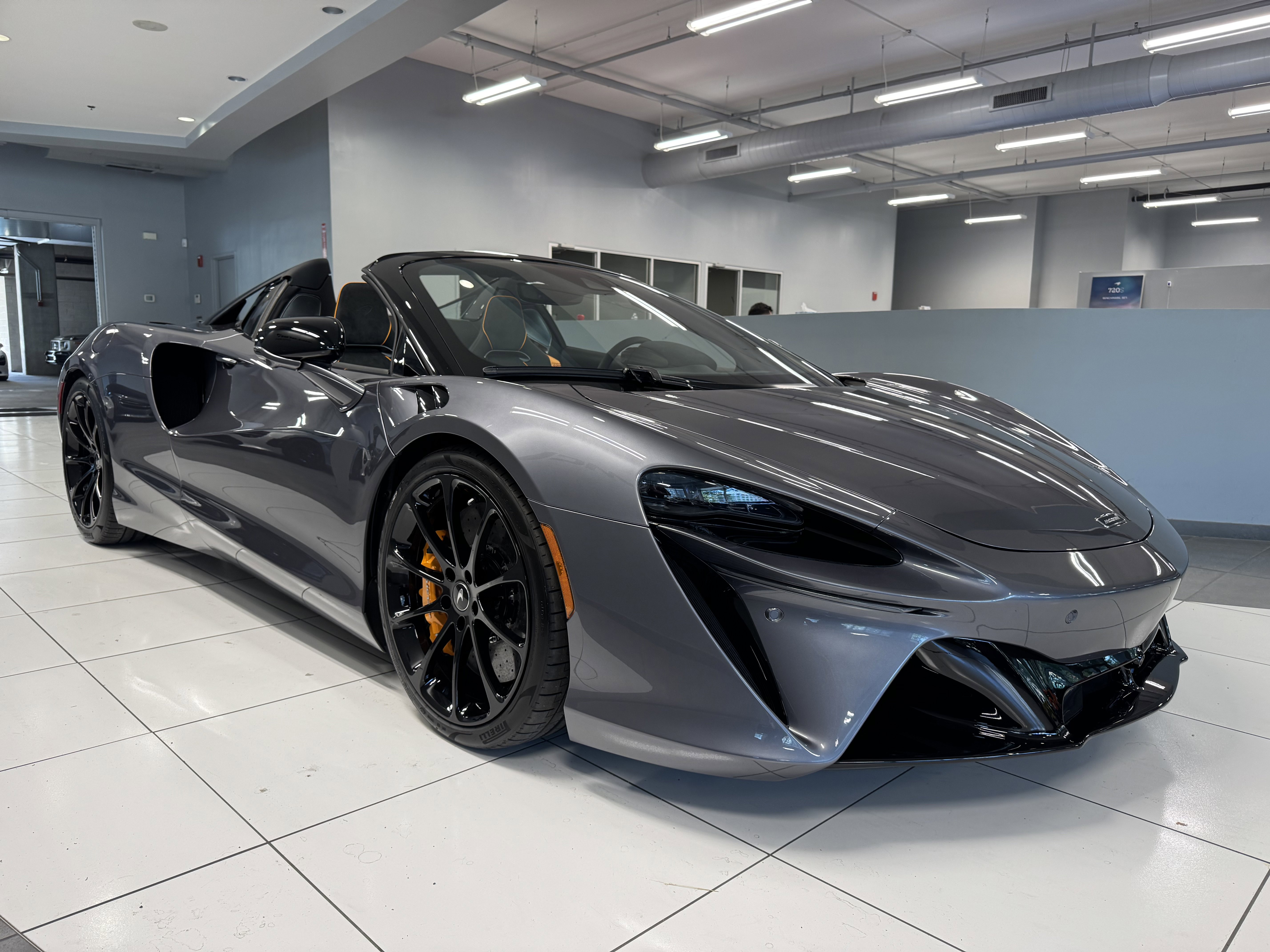 New 2026 McLaren Artura Spider image 8