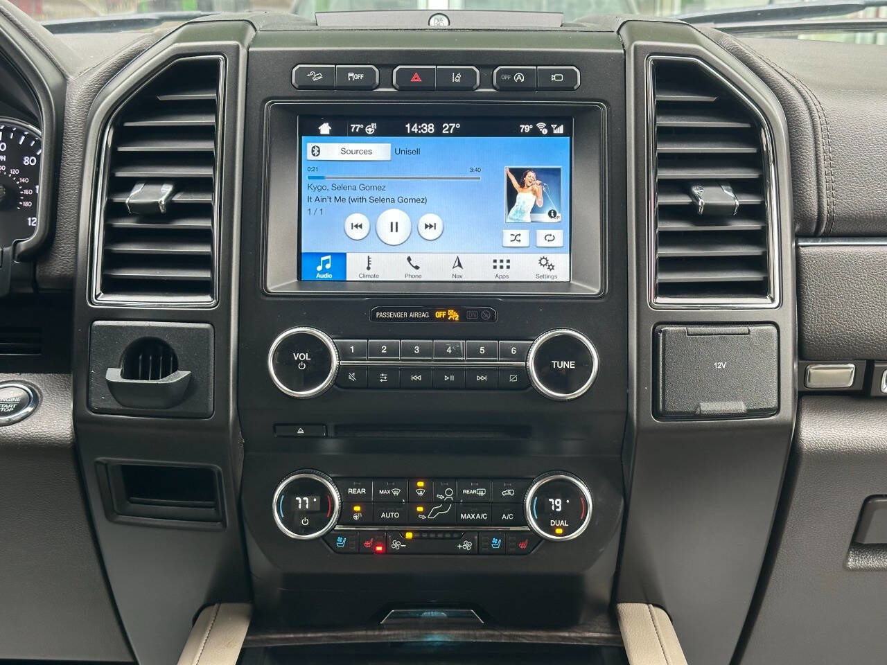 Used 2018 Ford Expedition Limited w/ Equipment Group 302A image 22