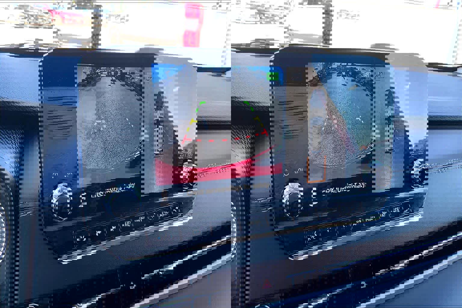 Used 2024 Mitsubishi Outlander SE image 27