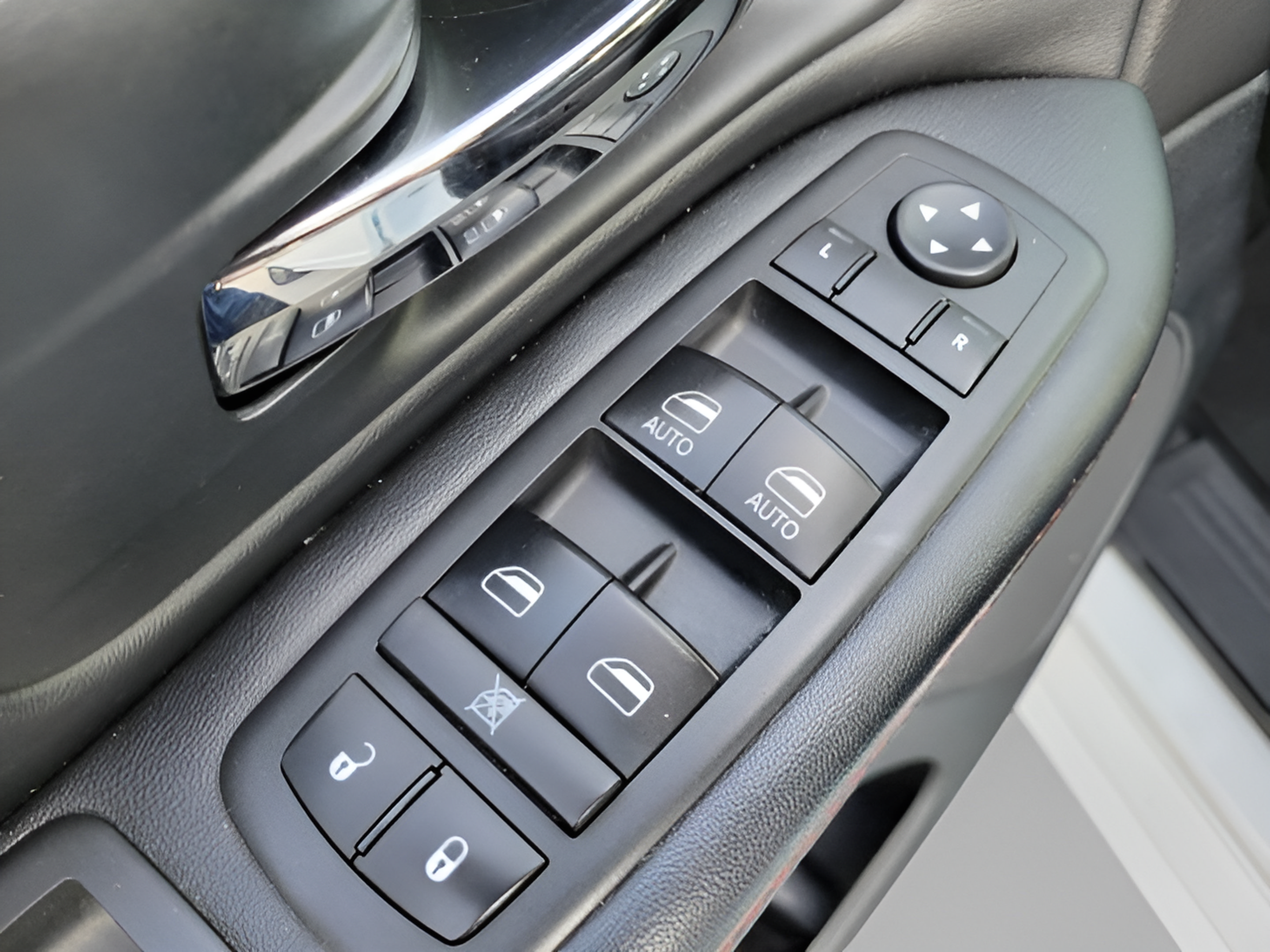 Used 2019 Dodge Grand Caravan GT FWD image 14