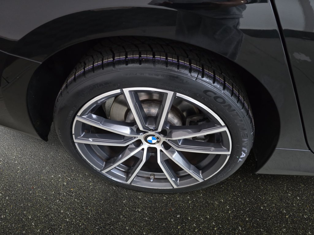 Used 2021 BMW 330i xDrive Sedan w/ Convenience Package AWD/4WD image 30
