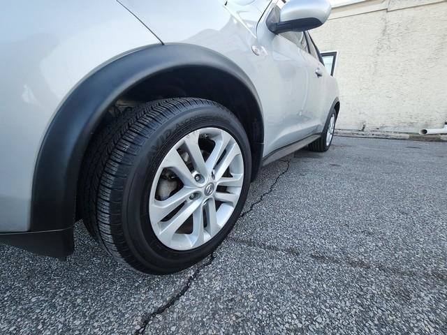 Used 2013 Nissan Juke SV image 25