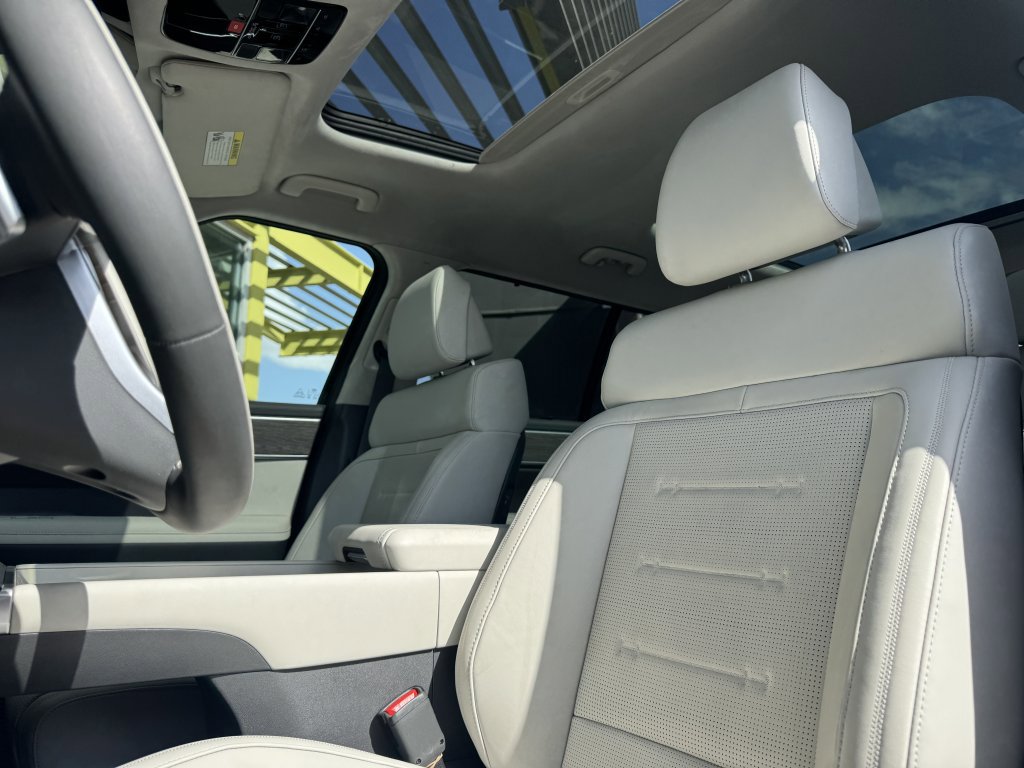 Used 2024 Hyundai Santa Fe Calligraphy image 27