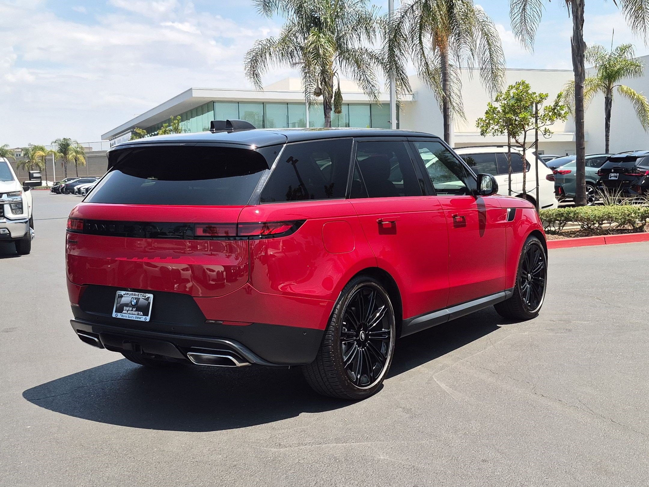 Used 2024 Land Rover Range Rover Sport SE AWD/4WD image 10