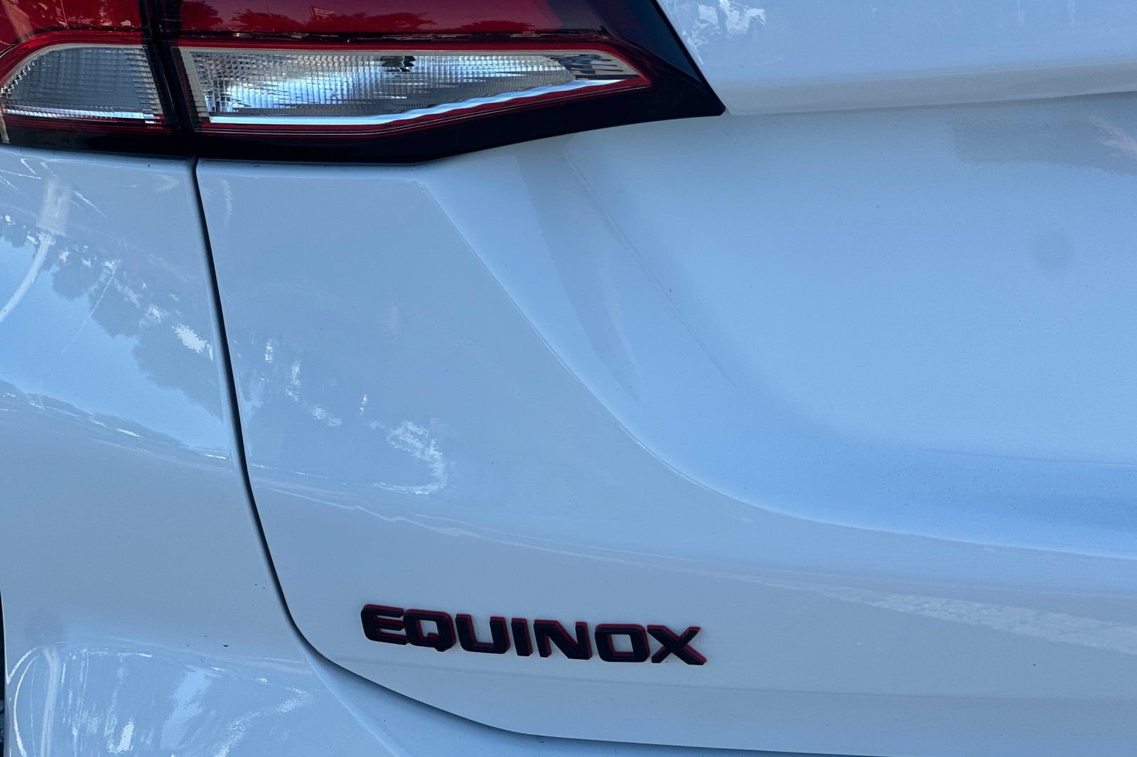 Used 2023 Chevrolet Equinox Premier FWD image 51