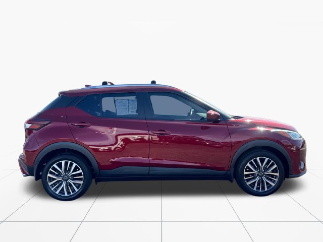 Used 2022 Nissan Kicks SV w/ Exterior Package FWD image 7