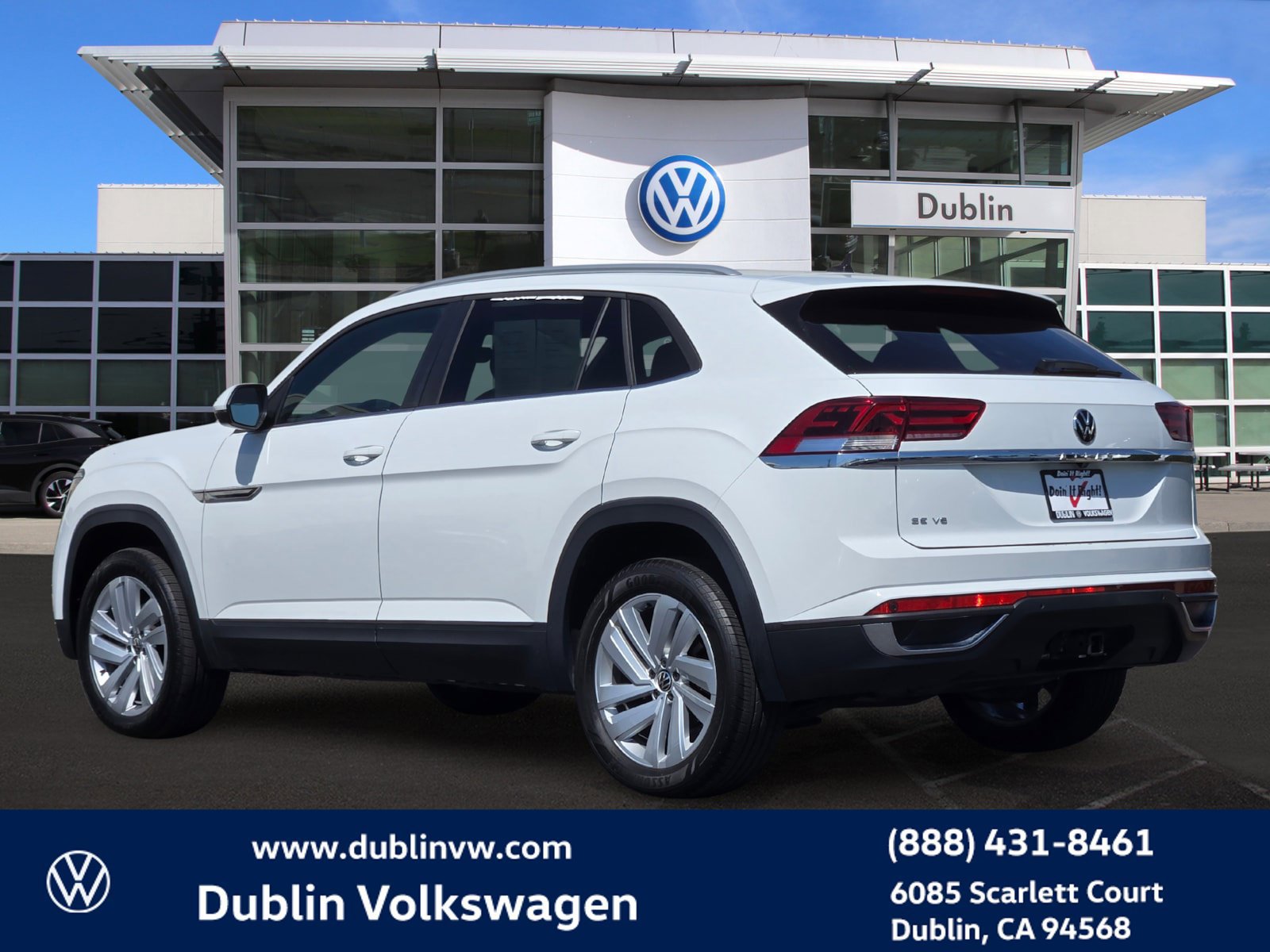 Certified 2022 Volkswagen Atlas Cross Sport SE FWD image 6