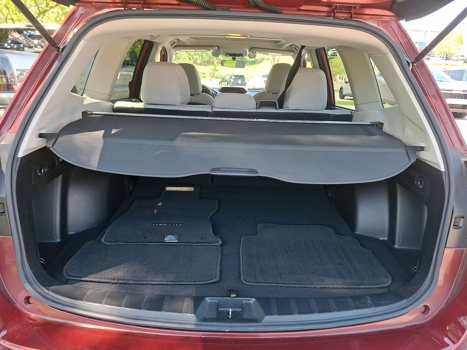 Used 2019 Subaru Forester Premium w/ All-Weather Package image 30