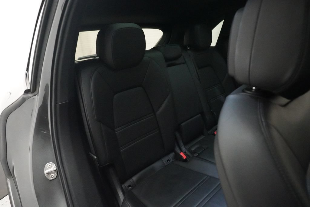 Used 2020 Porsche Cayenne S AWD/4WD image 29