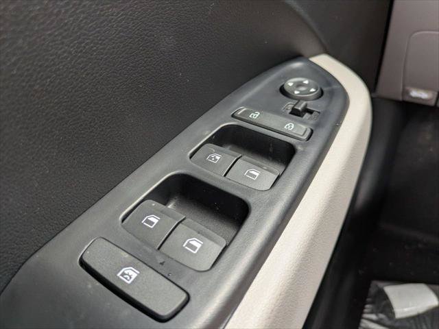 New 2026 Hyundai Venue SEL FWD image 42