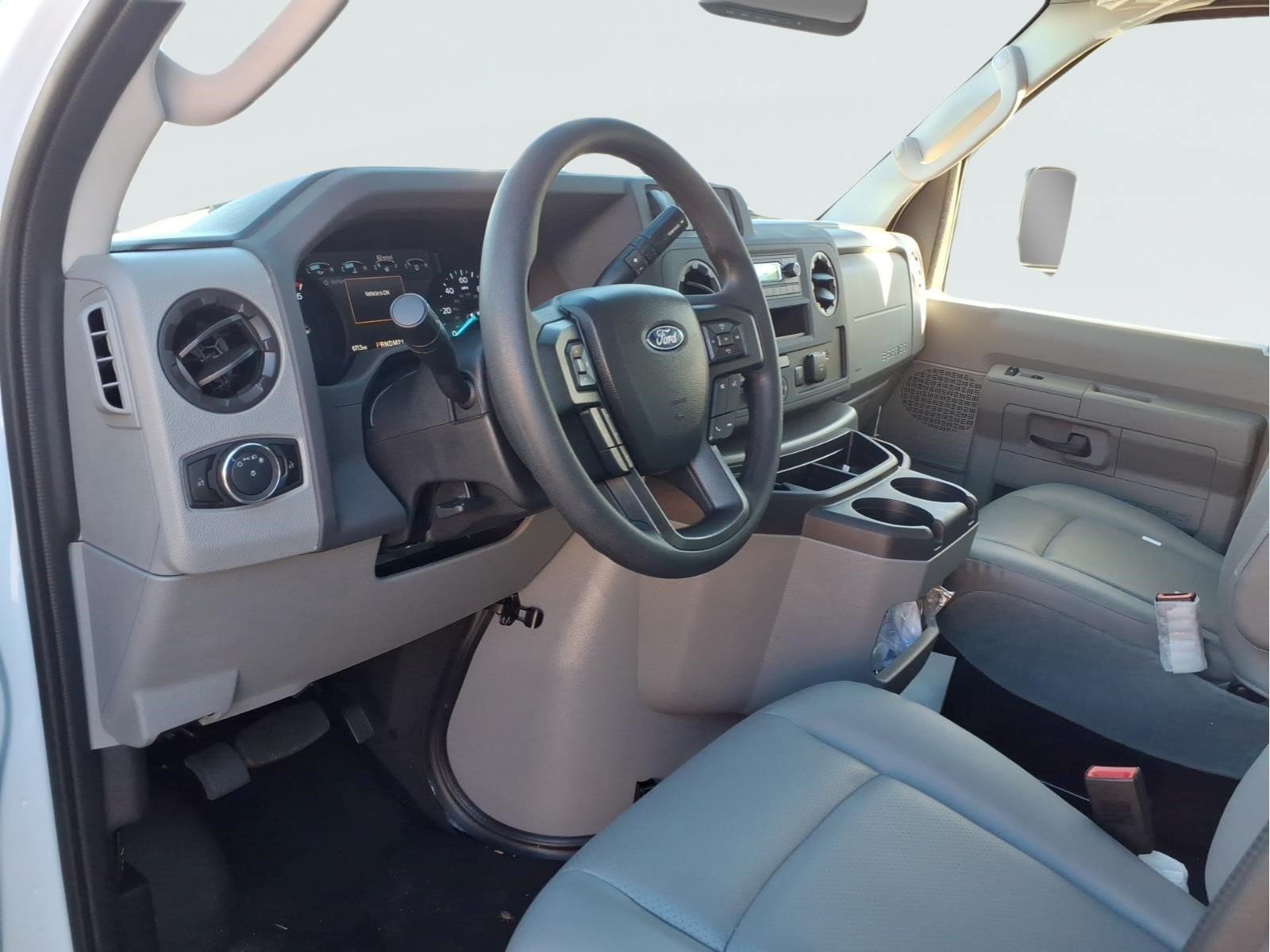 New 2027 Ford E-350 and Econoline 350 Super Duty w/ Power Equipment Group RWD image 18