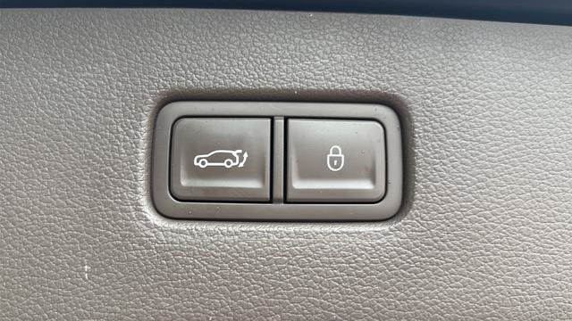 Used 2023 Genesis GV80 2.5T w/ Prestige Package AWD/4WD image 46