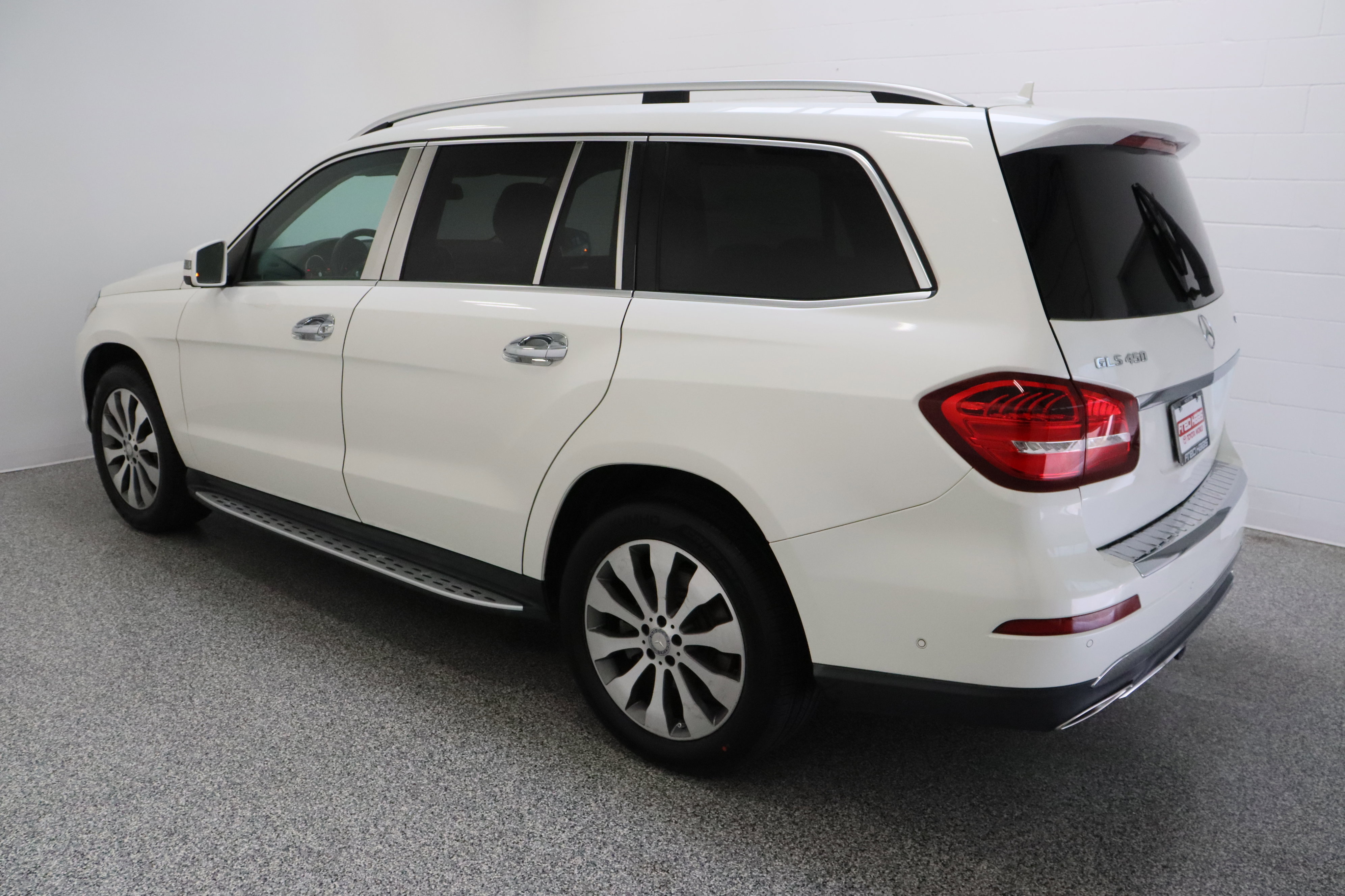 Used 2017 Mercedes-Benz GLS 450 4MATIC image 9