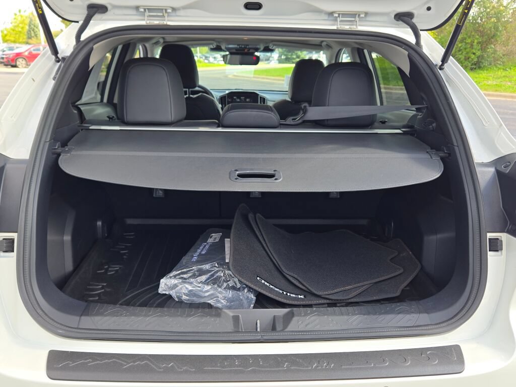 Certified 2024 Subaru Crosstrek 2.5i Limited w/ Crosstrek Mirror Package AWD/4WD image 14