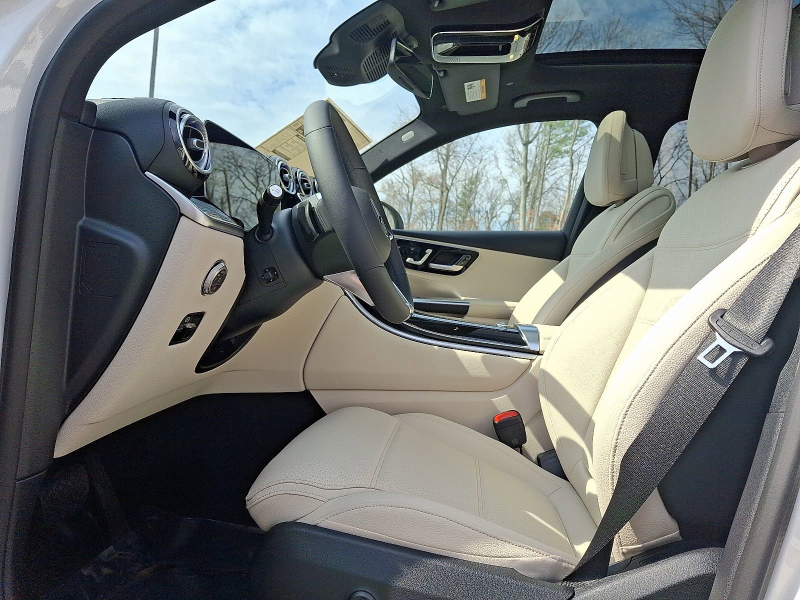 New 2026 Mercedes-Benz GLC 300 4MATIC image 9