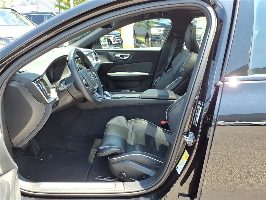 Certified 2024 Volvo S60 B5 Plus w/ Climate Package AWD/4WD image 11