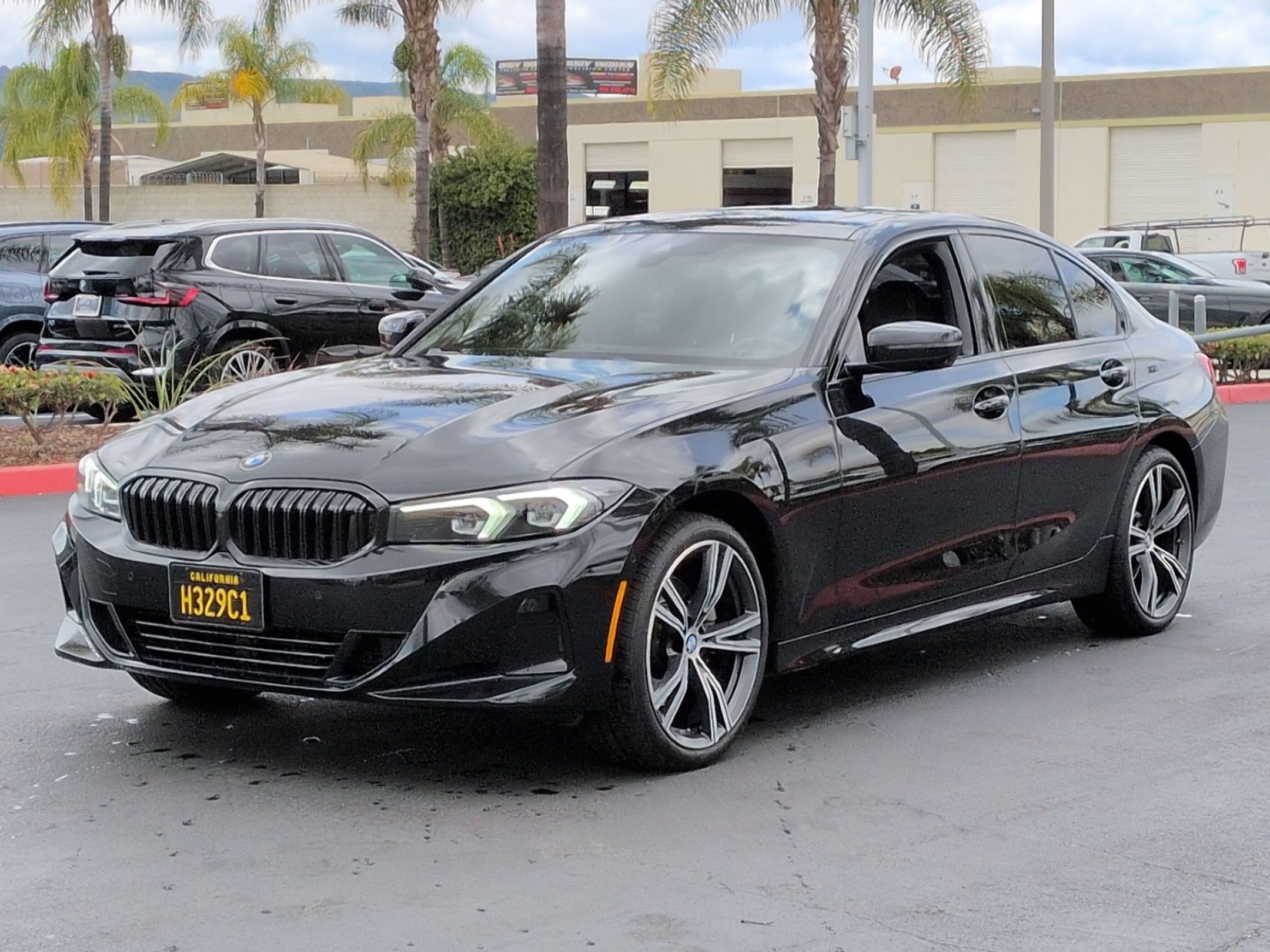 Certified 2023 BMW 330i Sedan w/ Premium Package RWD image 5