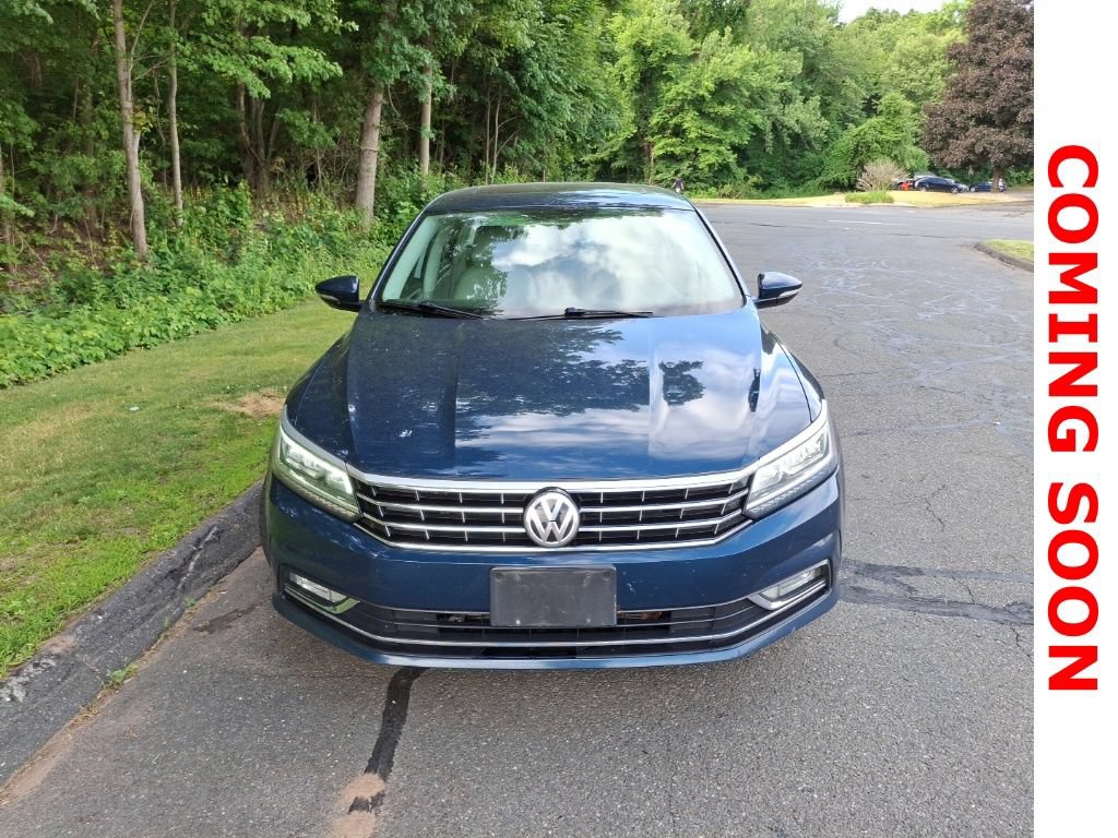 Used 2018 Volkswagen Passat 2.0T SE w/ SE Lighting Package FWD image 3
