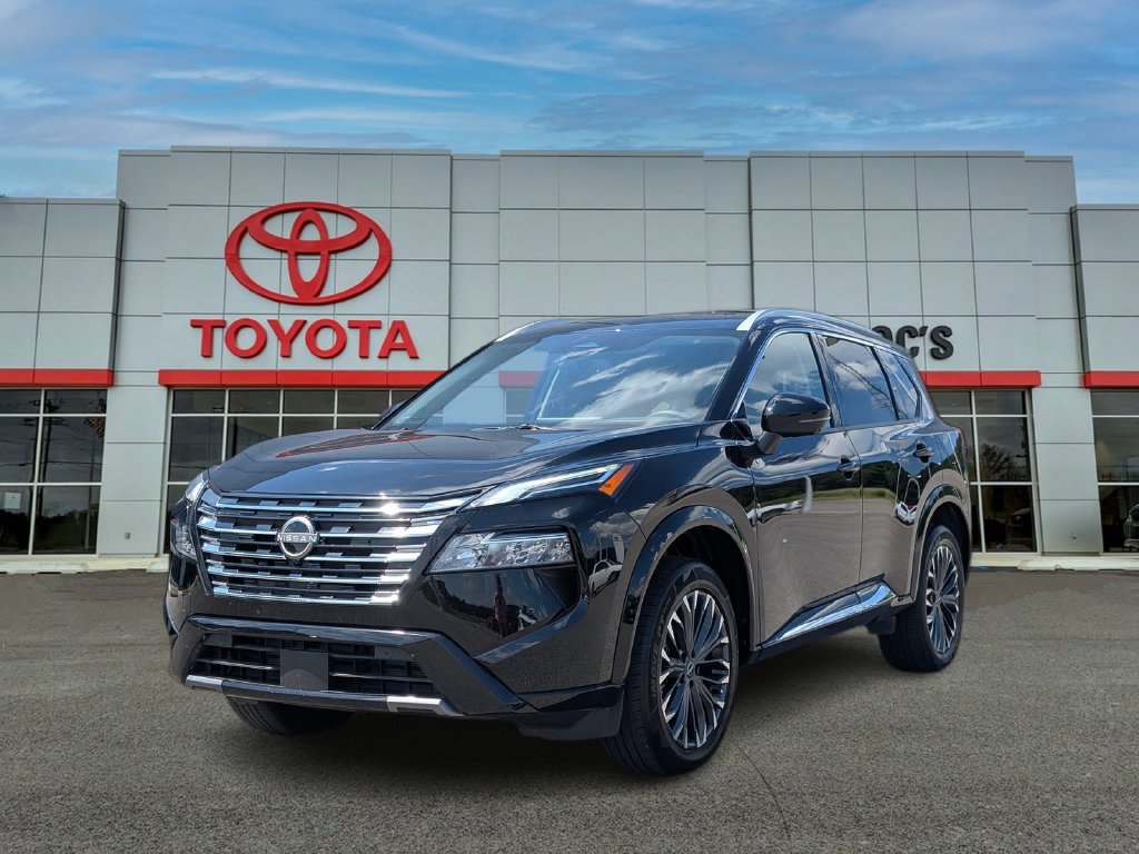 Used 2026 Nissan Rogue Platinum w/ Platinum Premium Package