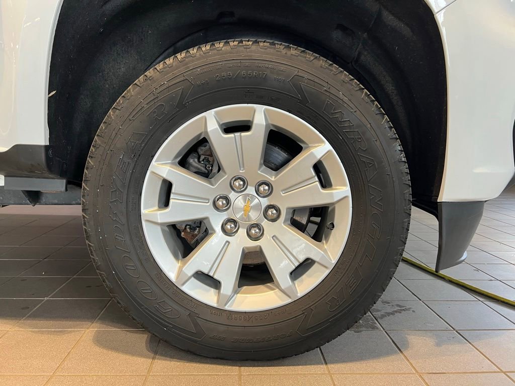 Used 2022 Chevrolet Colorado LT w/ LT Convenience Package AWD/4WD image 15
