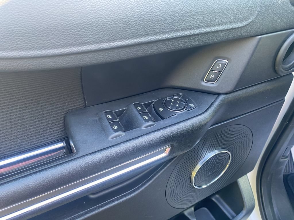 Used 2019 Ford Expedition Max XLT AWD/4WD image 18