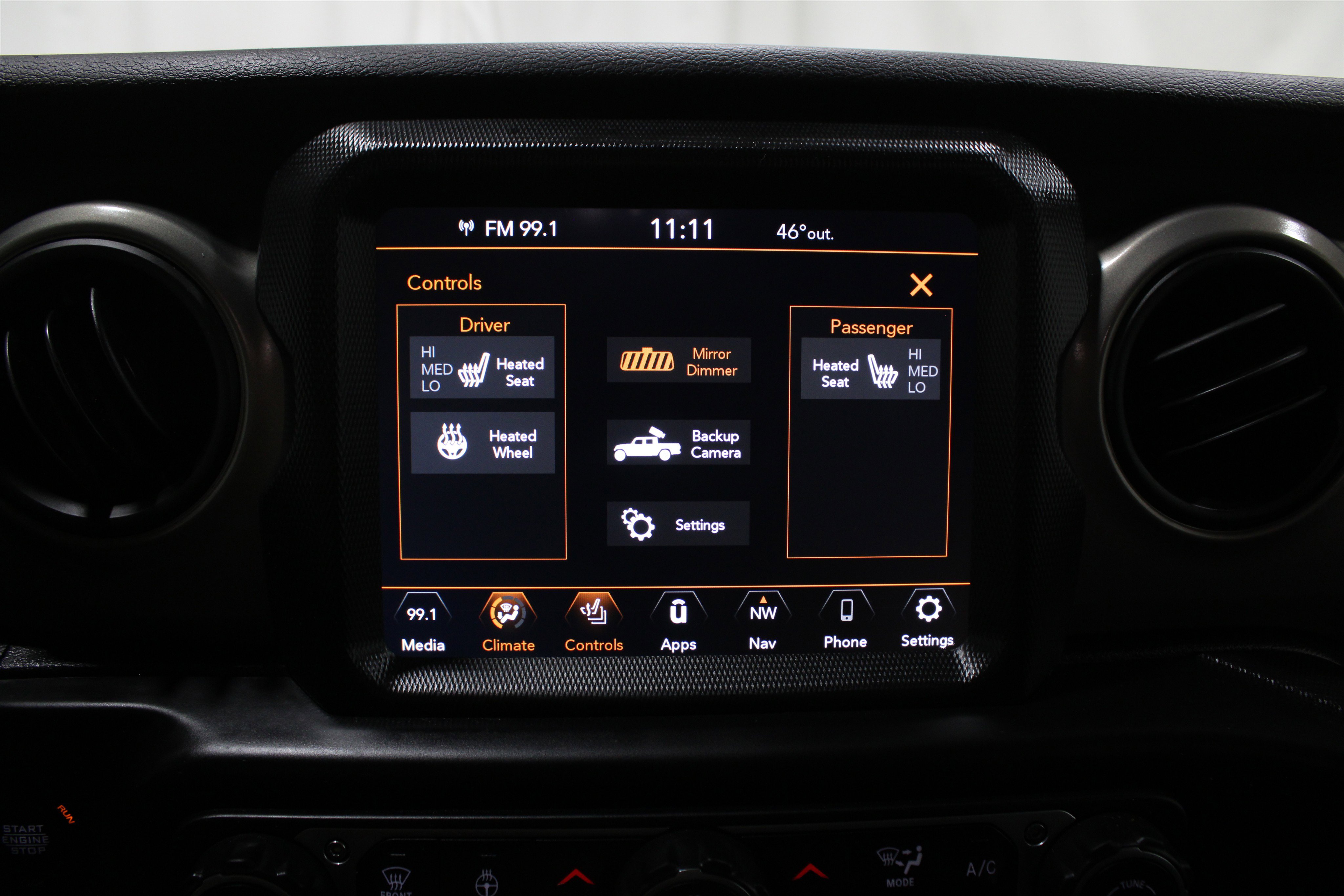 Used 2021 Jeep Gladiator Willys image 16