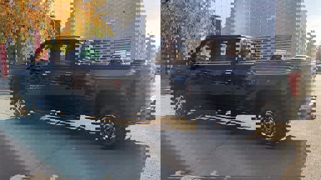 Used 2022 Chevrolet Silverado 3500 LTZ w/ LTZ Plus Package image 6