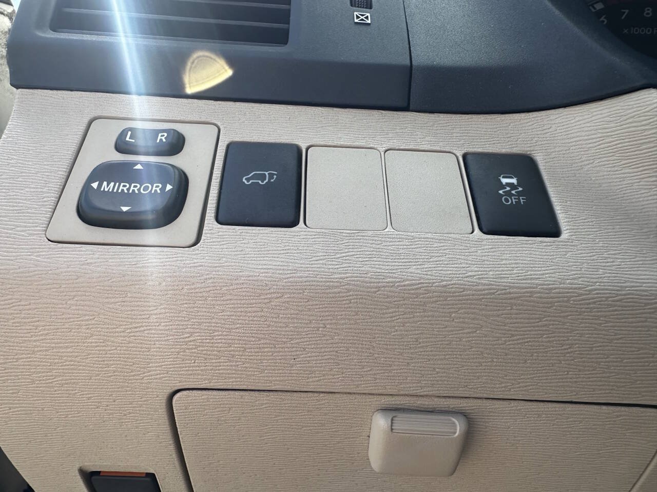 Used 2009 Toyota Venza AWD w/ Comfort Pkg image 19