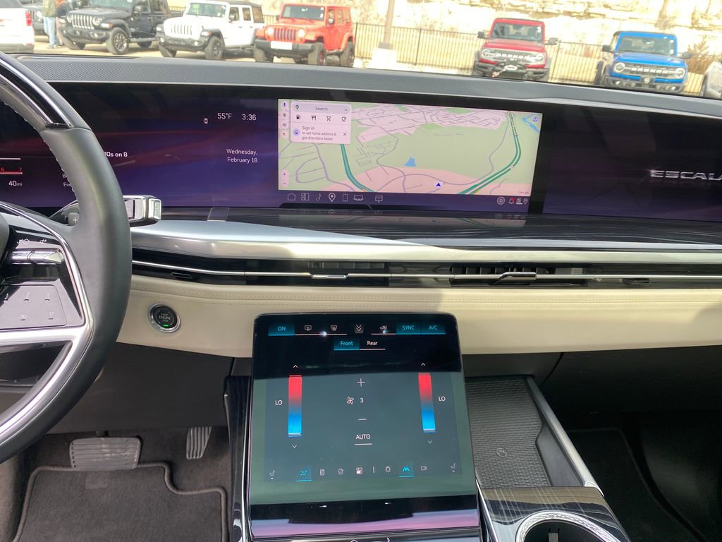 Used 2025 Cadillac Escalade Sport image 18