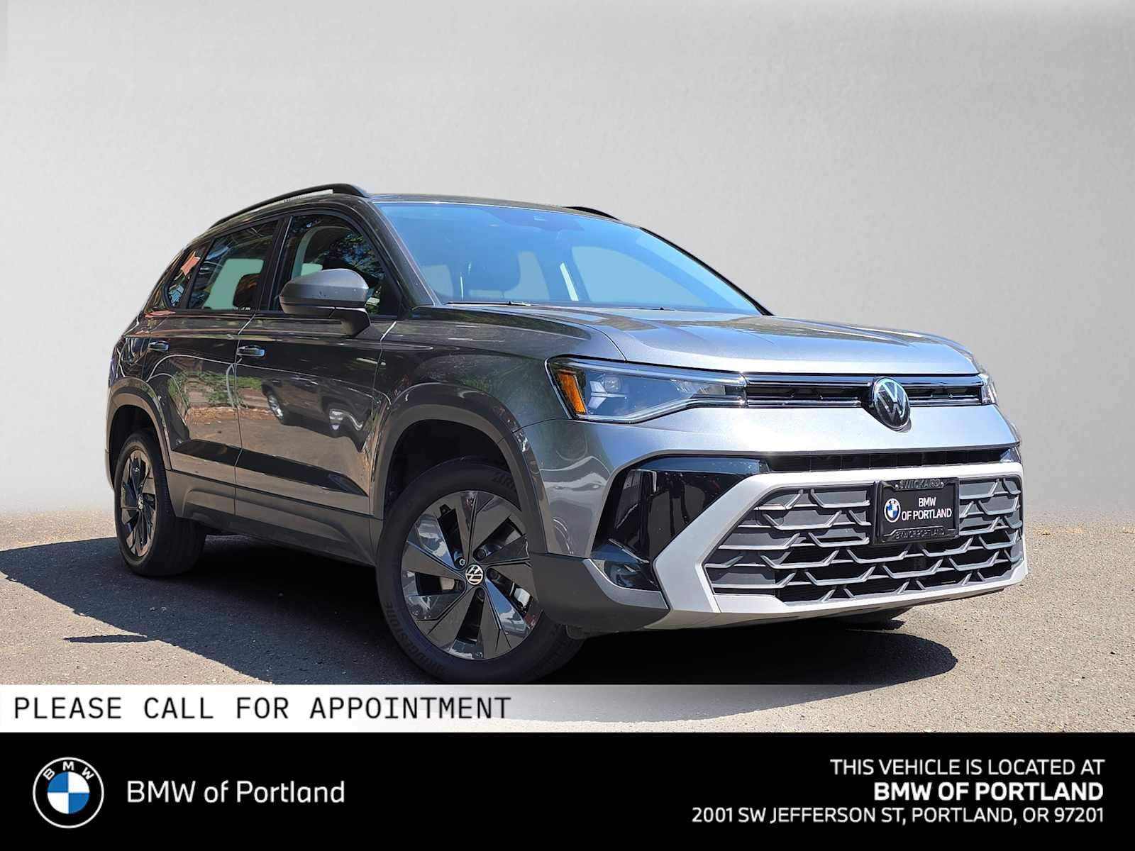 Used 2025 Volkswagen Taos S FWD image 1