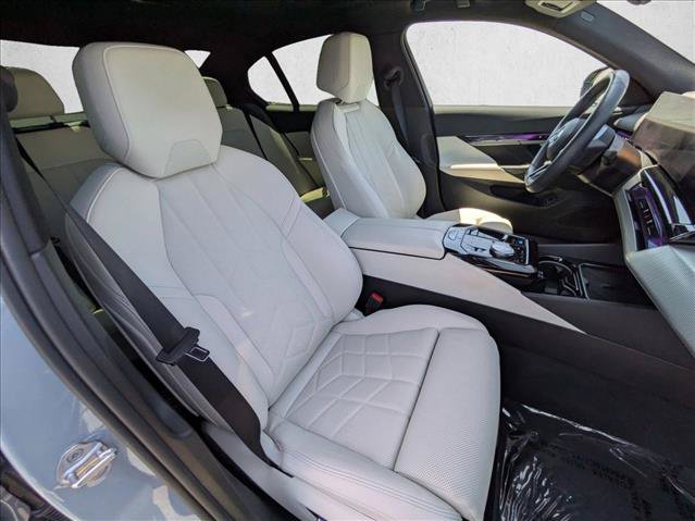Certified 2025 BMW i5 eDrive40i w/ M Sport Package RWD image 22